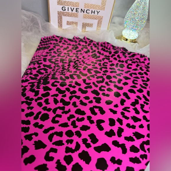 Large- 10 count Hot Pink Cheetah Poly Mailer - 10x 13 - Picture 3 of 4